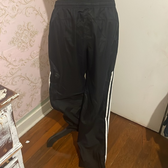 Like new womens Adidas running pants - Picture 2 of 2